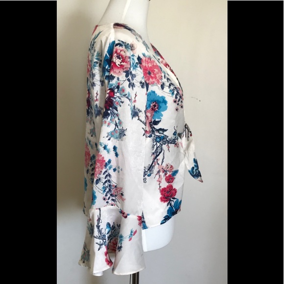 Meraki tie up blouse - Picture 3 of 6